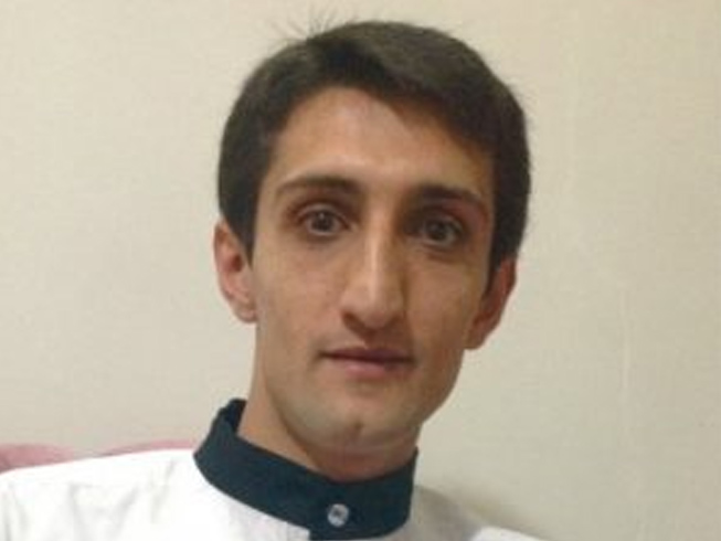 Ebrahim Firouzi, who was finally released from an Iranian prison in a very poor state of health