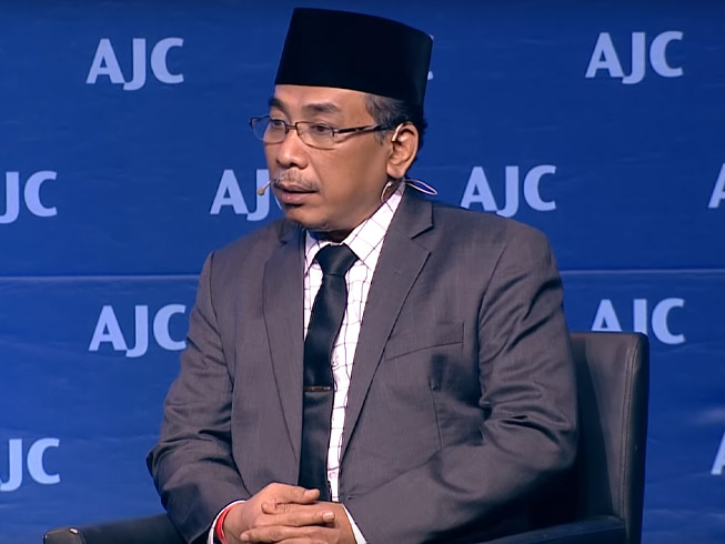 Yahya Cholil Staquf, secretary-general of the world’s largest Muslim movement, believes Islamic extremism based on “obsolete” religious orthodoxy is fuelling Islamophobia